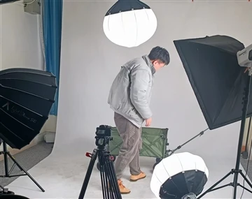 The Shooting Of Folding Wagon